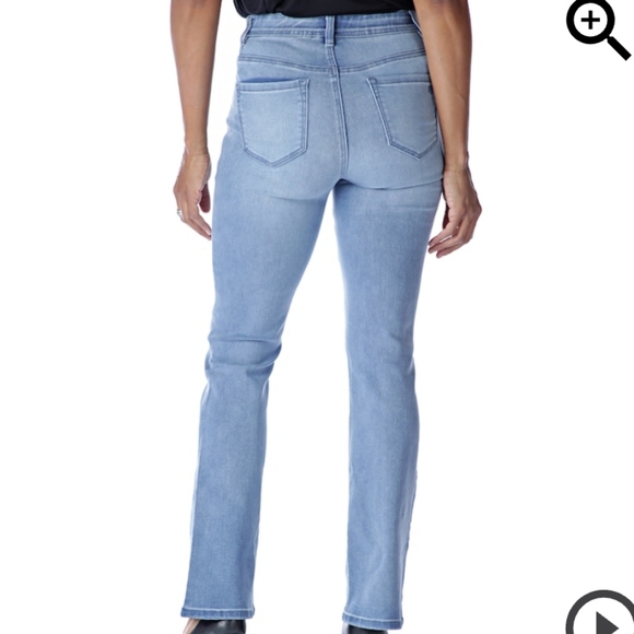 NWT DG2 by Diane Gilman hi rise Basic Bootcut Jean - Picture 2 of 8